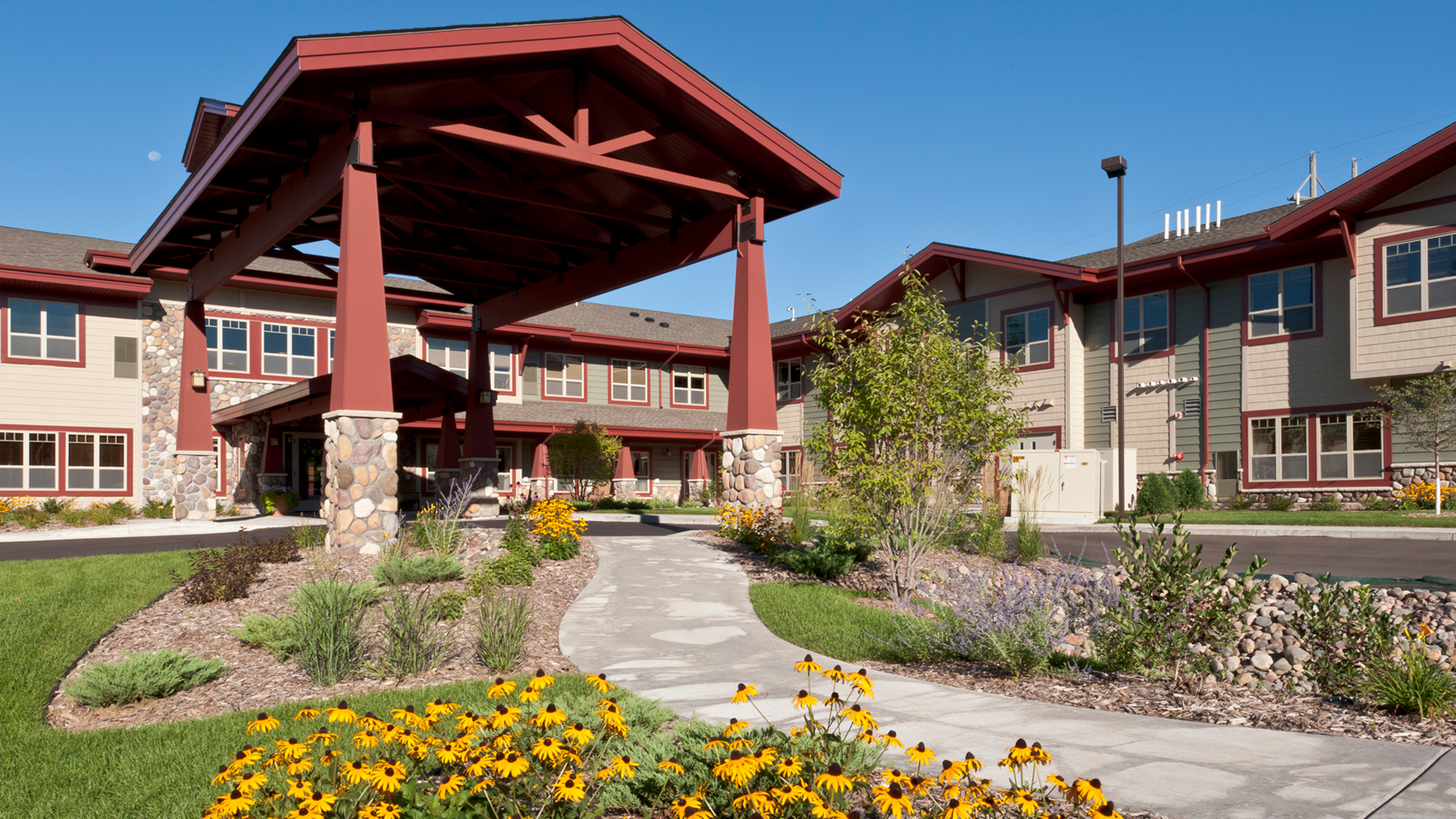 Trails of Orono Senior Housing Orono MN Front Entrance