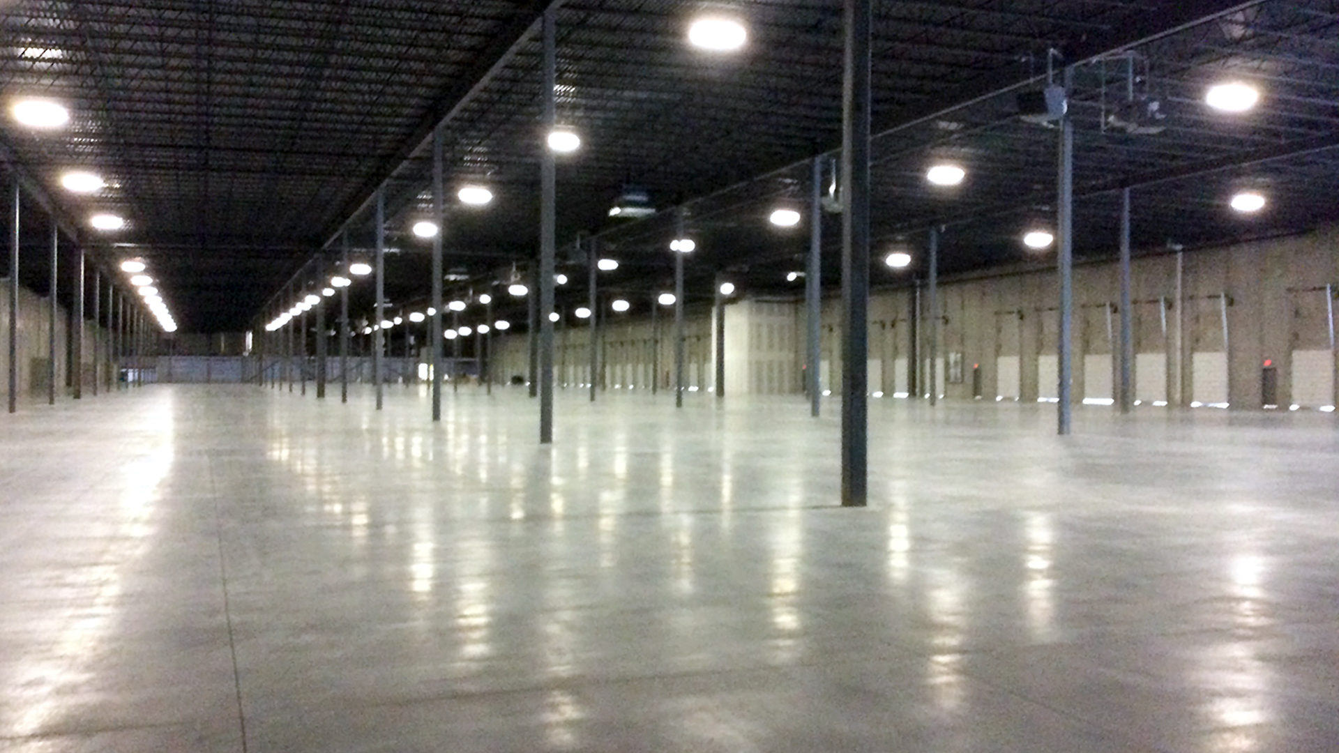 Roseville 3075 Long Lake Road Warehouse Roseville MN Spotless Empty Warehouse