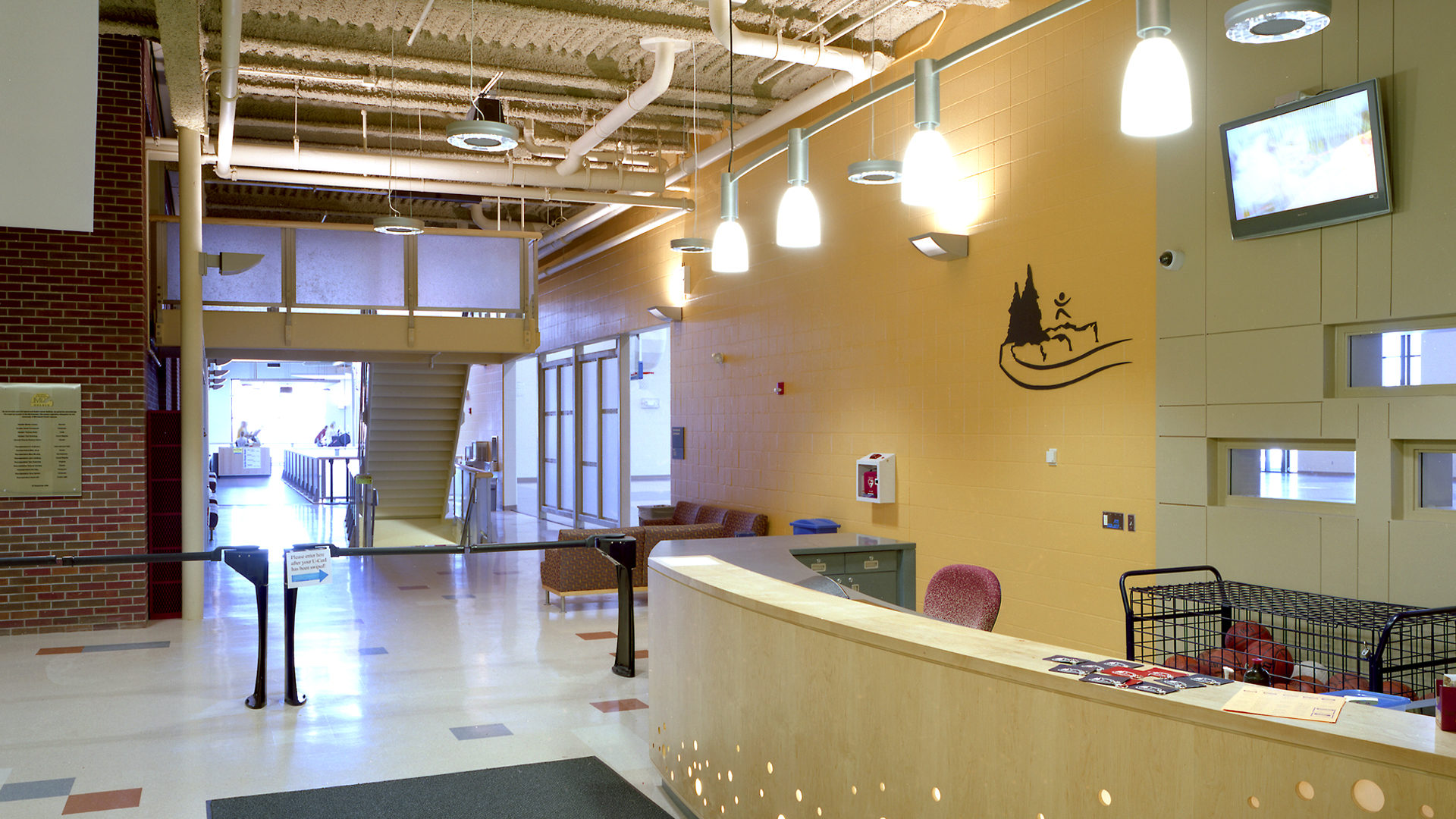 U of M Duluth Sports and Health Center Duluth MN Front Reception Desk