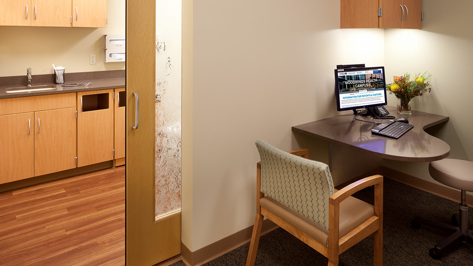 Woodwinds Hospital Cancer Center Woodbury MN Clinic Exam Room