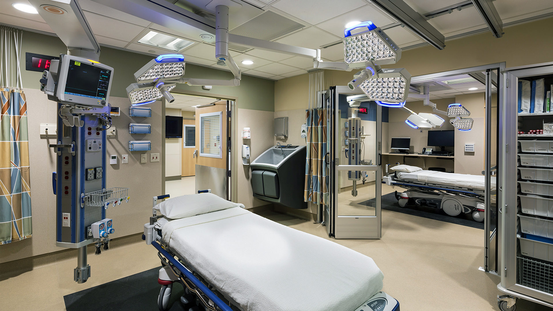 Gundersen Healthcare System Hospital Interior Surgical Suites