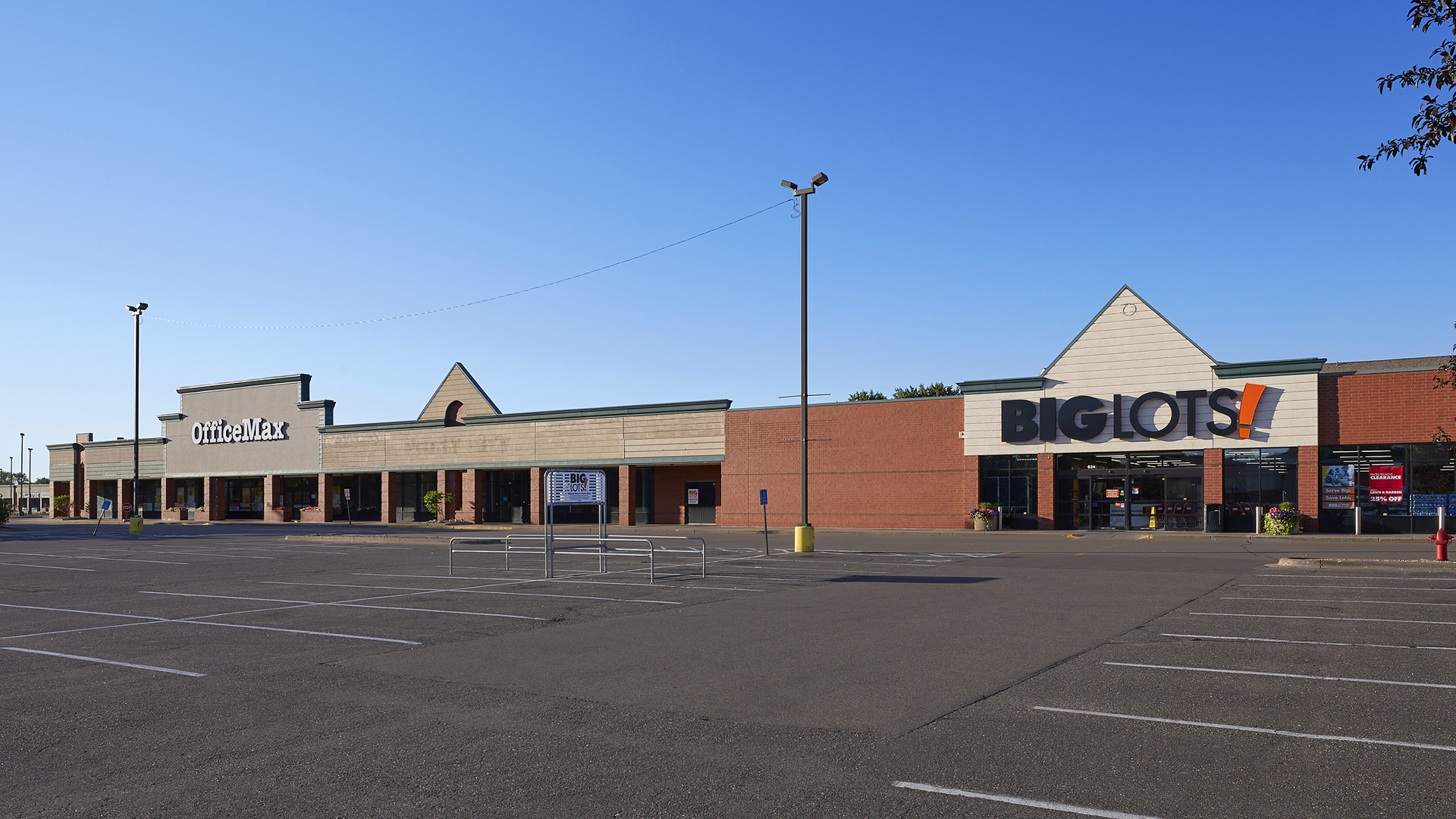 Northcourt Commons Retail Shopping Center Blaine MN exterior view featuring Office Max and Big Lots