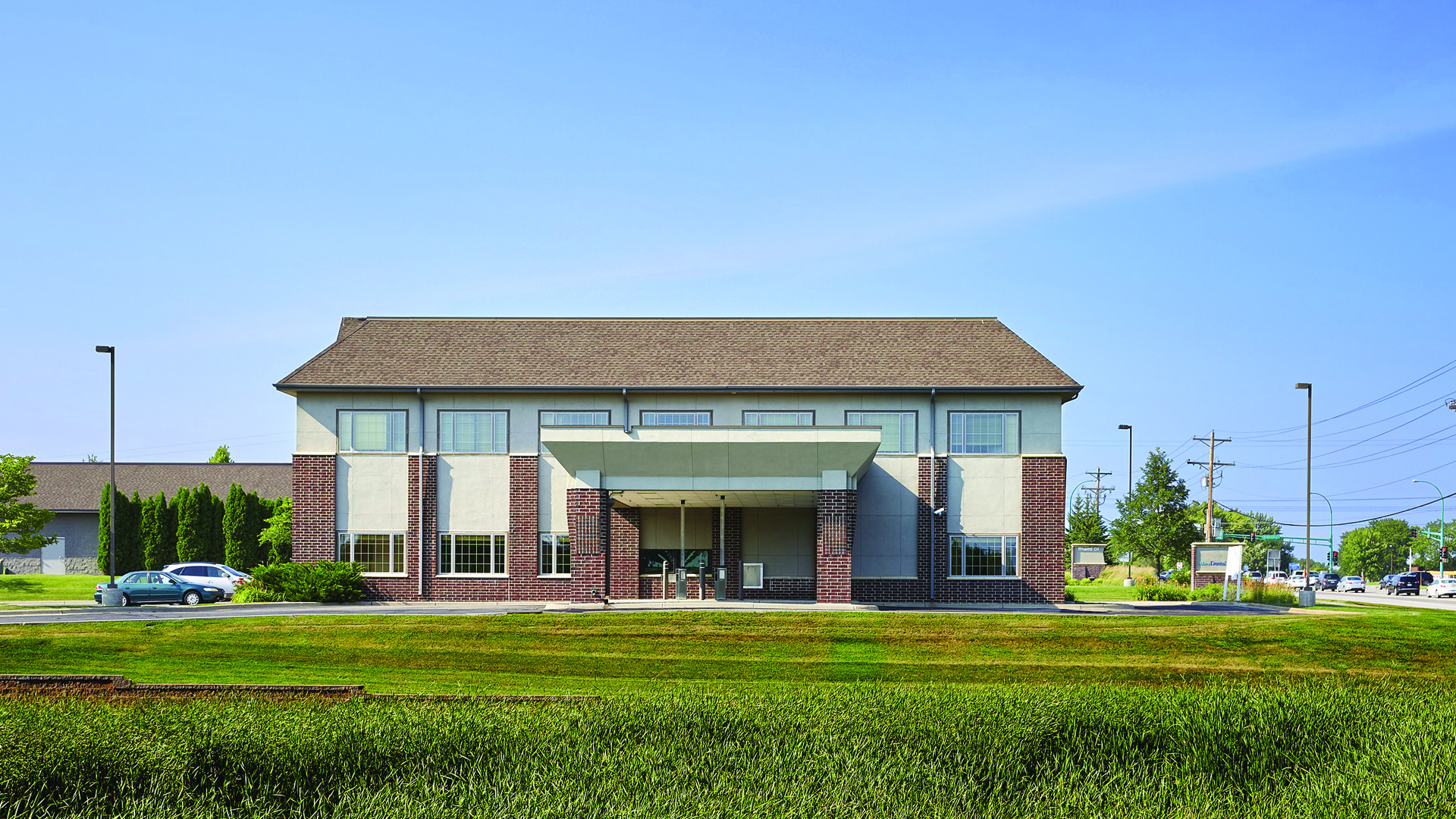 Chaska Grandview Office Building view of side featuring drive thru