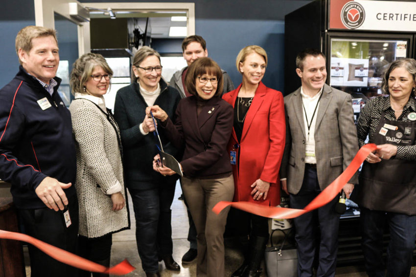 Education-Room-Dedication-Ribbon-Cutting-2