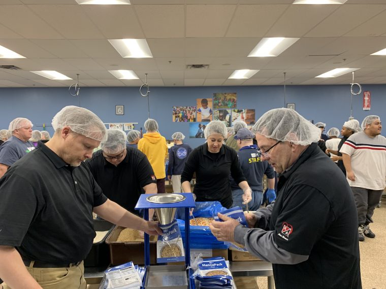 KAers pack meals at Feed My Starving Children