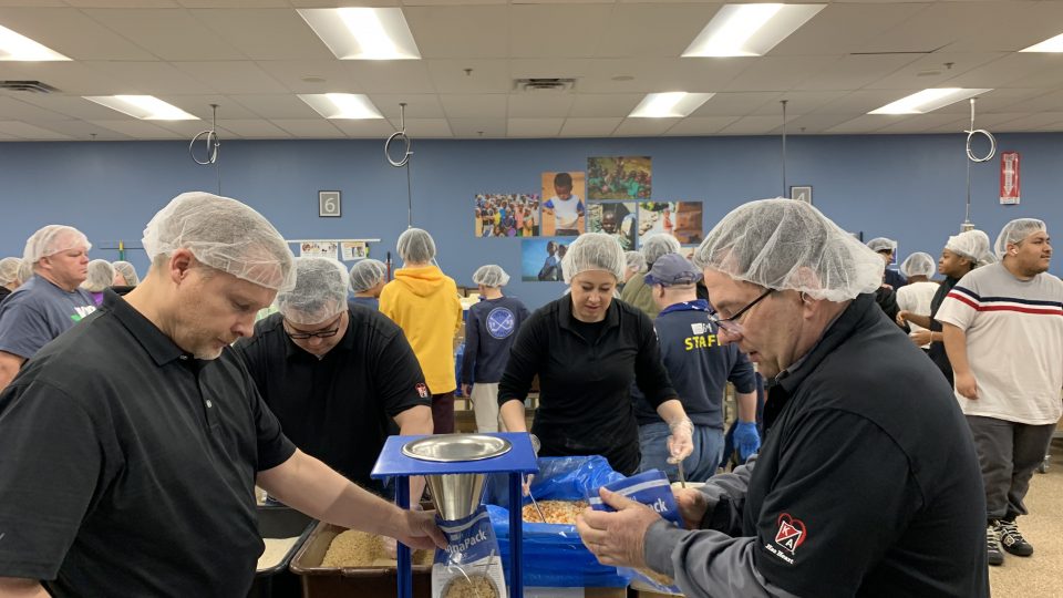 KAers pack meals at Feed My Starving Children