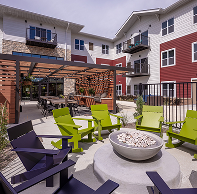 Outdoor gathering area, Chamberlain Apartments NAIOP Award