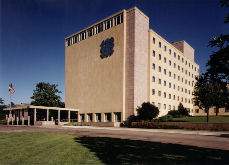 Daytons Operations Center, Minneapolis