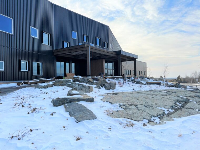 Laurentian Elementary Exterior