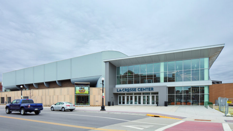 La Crosse Center Wins 2022 BUILD Wisconsin Award KrausAnderson