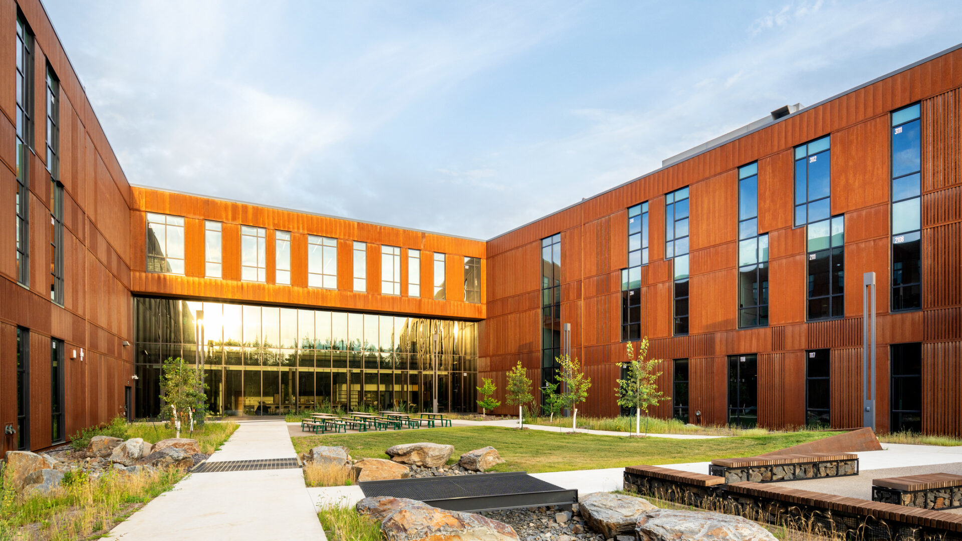 Rock Ridge High School exterior