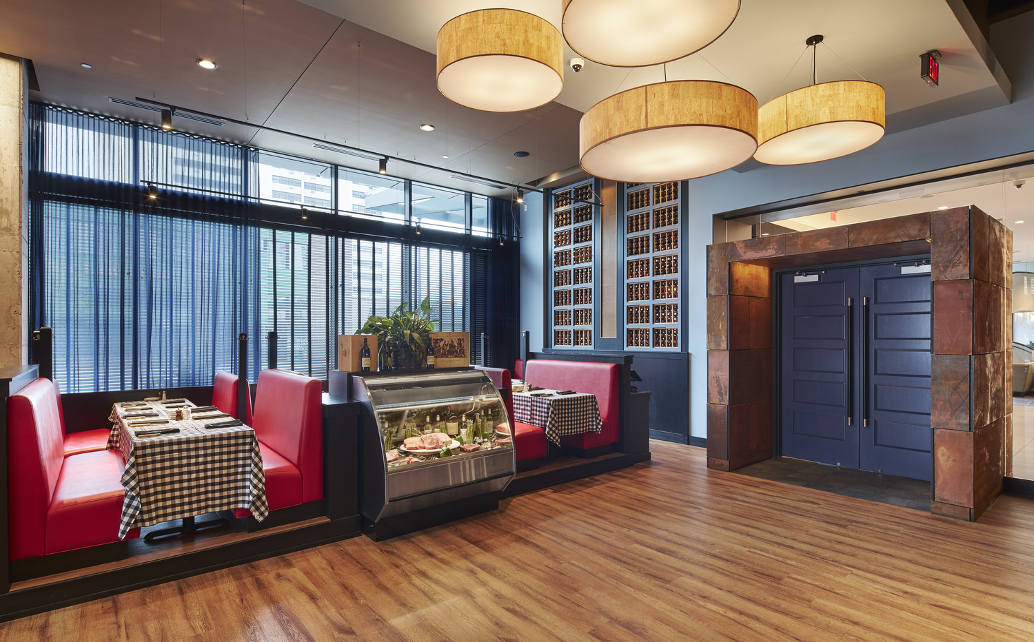 Credit Line: “Anthony Gilbert © Gaffer Photography”

86,400 SF restaurant fit-out at The Hilton Hotel