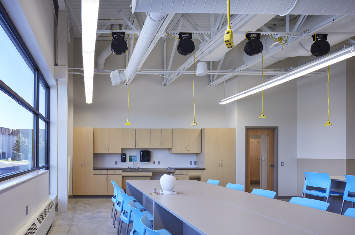 70,000 SF, 2-story renovation and addition to existing recreation center including a new entrance, a 50M pool, and a 50,750 SF new senior center