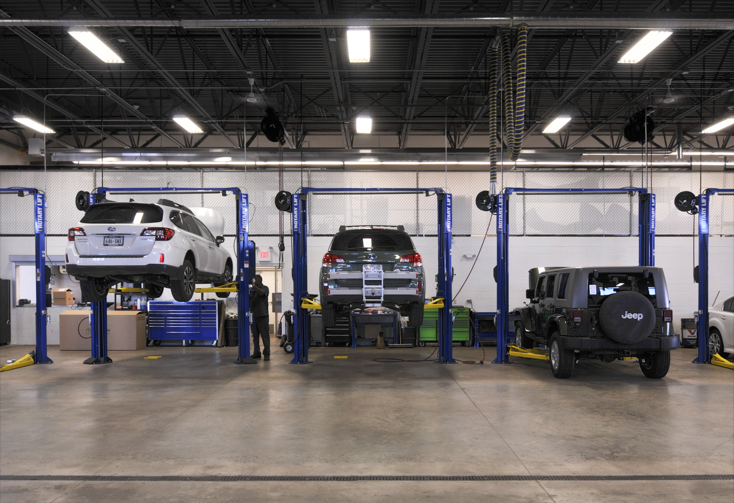 New construction of 22,000 SF Subaru dealership