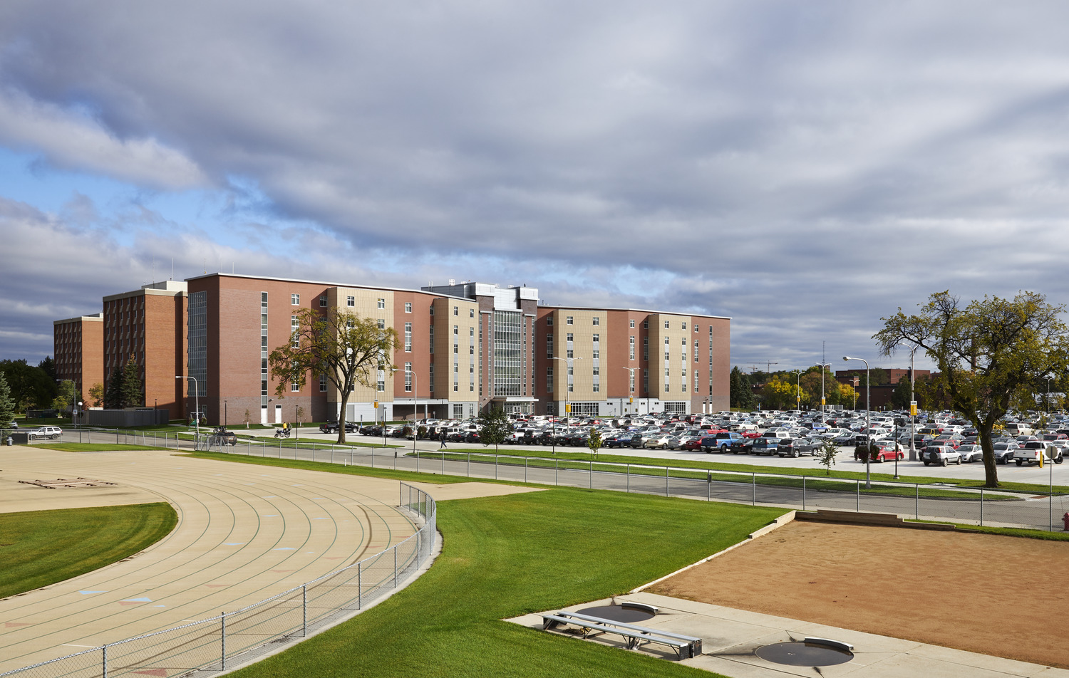 Credit Line: “Anthony Gilbert © Gaffer Photography” 147,100 SF new Residence Life Hall