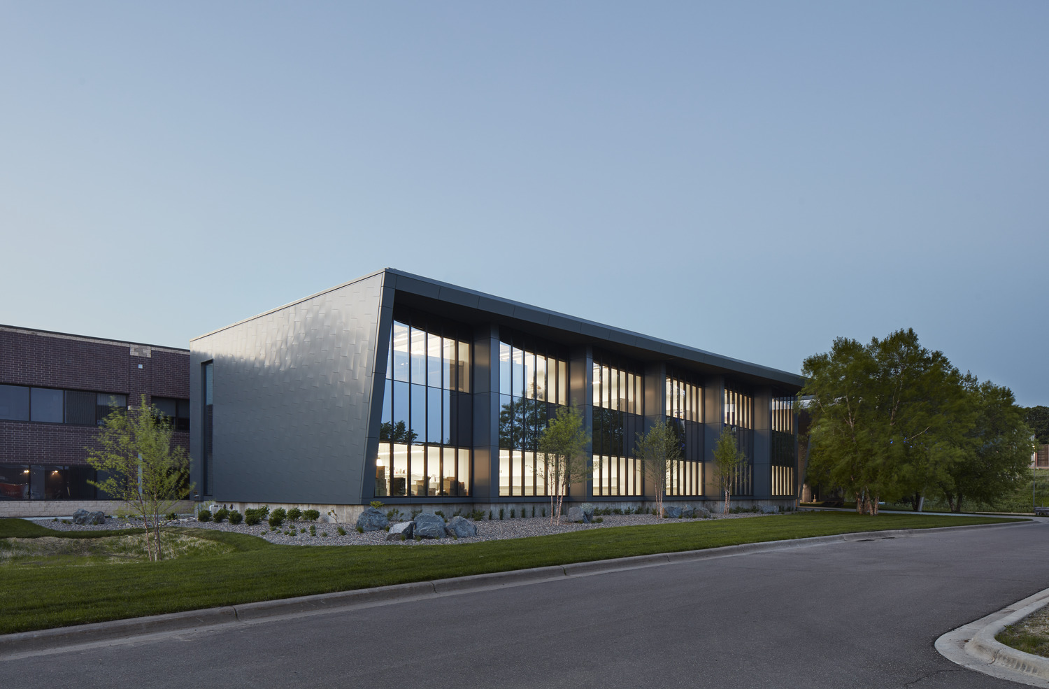 19,600 SF Addition with 18 Laboratories