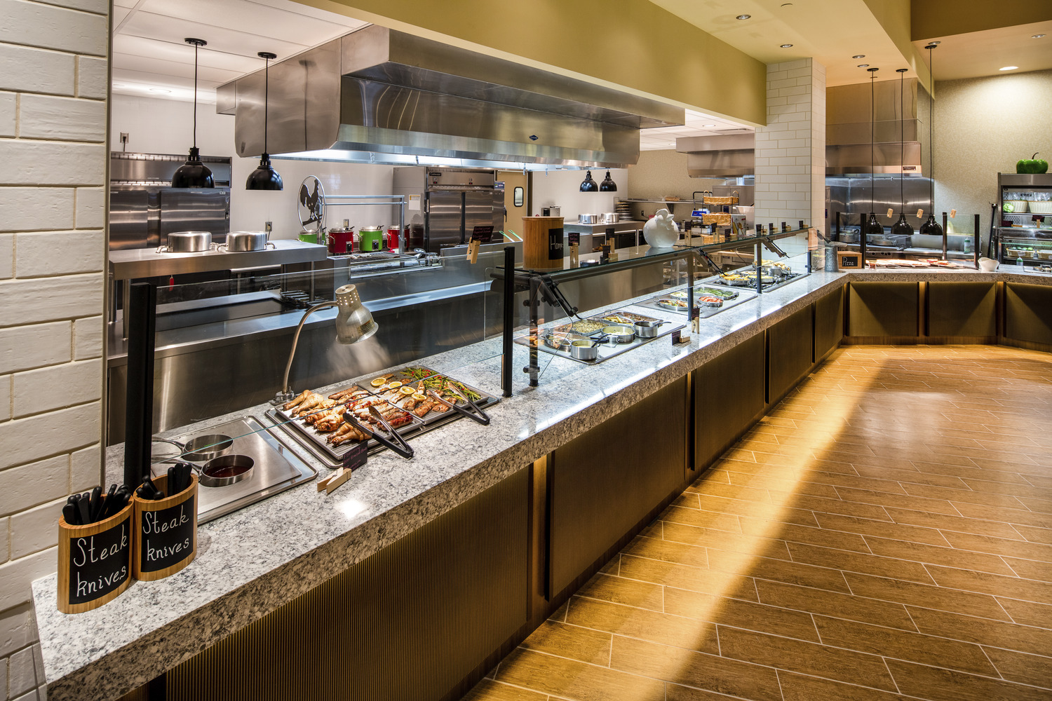 70,000 SF new casino constructed in a courtyard infill area. Project includes buffet, Grab-N-Go, bar, cage, support area, restrooms, porte cochere, and 7,600 SF renovation to existing facilities