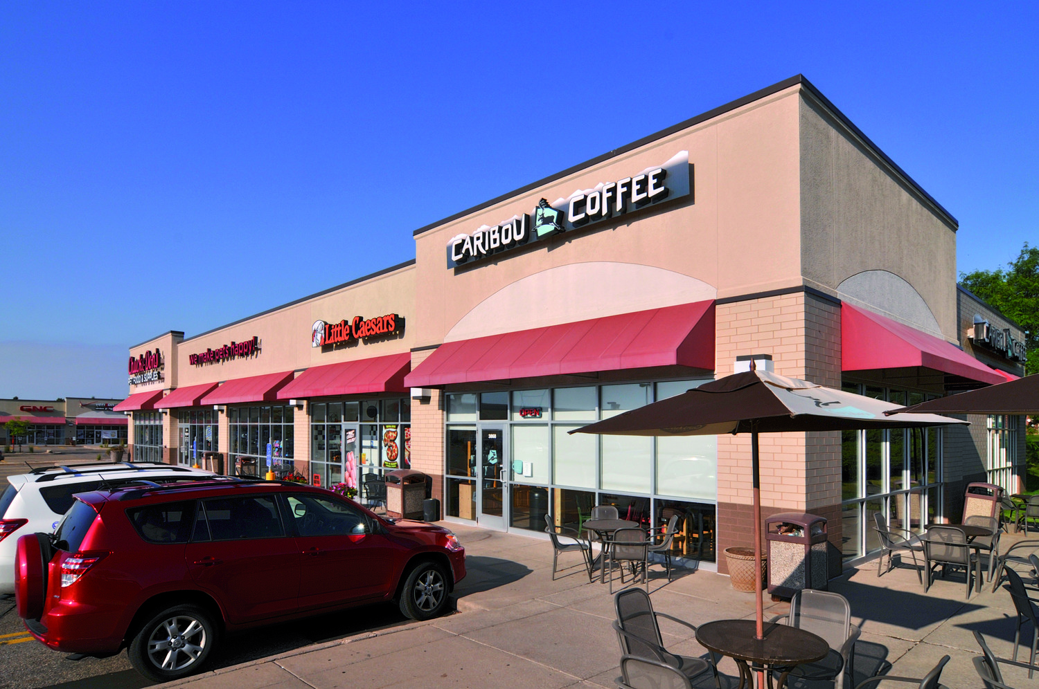 Built in 2001, this attractive shopping center includes 89,981 square feet of rentable space and 506 parking stalls along busy County Road 42.Major Tenant:Cub Foods